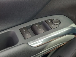 Chevrolet Traverse FWD LT 4dr 2026