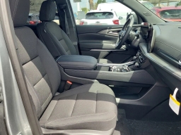 Chevrolet Traverse FWD LT 4dr 2026