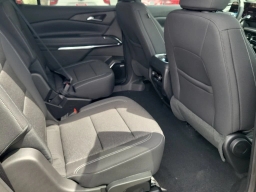 Chevrolet Traverse FWD LT 4dr 2026