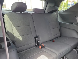 Chevrolet Traverse FWD LT 4dr 2026
