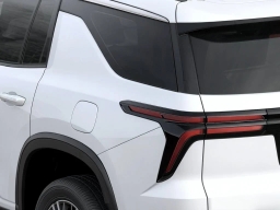 Chevrolet Traverse FWD LT 4dr 2026