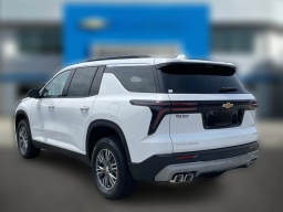 Chevrolet Traverse FWD LT 4dr 2026