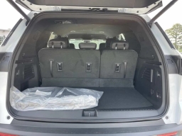 Chevrolet Traverse FWD LT 4dr 2026