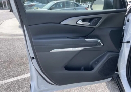 Chevrolet Traverse FWD LT 4dr 2026