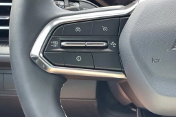 Chevrolet Traverse FWD LT 4dr 2026