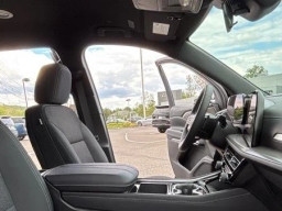 Chevrolet Traverse FWD LT 4dr 2026