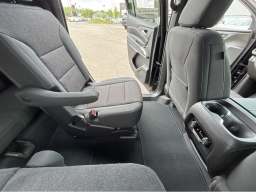 Chevrolet Traverse FWD LT 4dr 2026