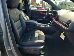 Chevrolet Traverse FWD RS 4dr 2026