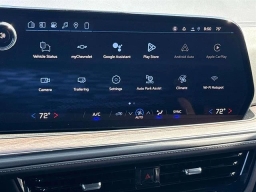 Chevrolet Suburban LS 2WD 4dr 2026