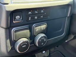 Chevrolet Suburban LS 2WD 4dr 2026