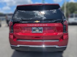 Chevrolet Suburban LS 2WD 4dr 2026