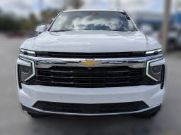 Chevrolet Suburban LS 2WD 4dr 2026