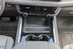Chevrolet Suburban LS 2WD 4dr 2026