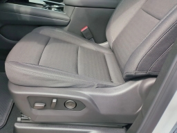 Chevrolet Suburban LS 2WD 4dr 2026