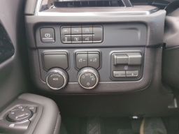 Chevrolet Suburban LS 2WD 4dr 2026