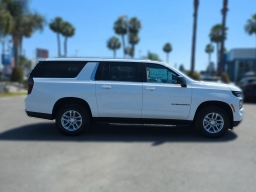 Chevrolet Suburban LS 2WD 4dr 2026