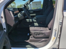 Chevrolet Suburban LS 2WD 4dr 2026