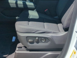 Chevrolet Suburban LS 2WD 4dr 2026