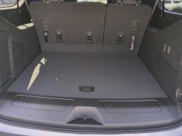 Chevrolet Suburban LS 2WD 4dr 2026