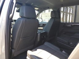 Chevrolet Suburban LT 2WD 4dr 2026