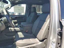 Chevrolet Suburban LT 2WD 4dr 2026
