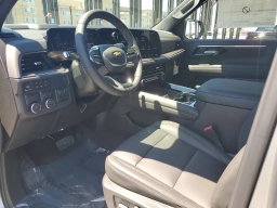 Chevrolet Suburban LT 2WD 4dr 2026
