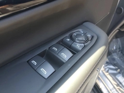 Chevrolet Suburban LT 2WD 4dr 2026