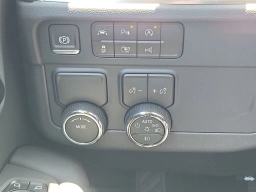 Chevrolet Suburban LT 2WD 4dr 2026