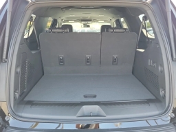 Chevrolet Suburban LT 2WD 4dr 2026