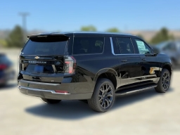 Chevrolet Suburban LT 2WD 4dr 2026