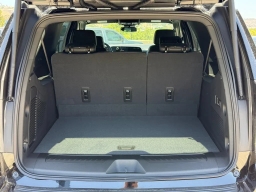 Chevrolet Suburban LT 2WD 4dr 2026