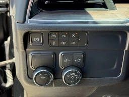 Chevrolet Suburban LT 2WD 4dr 2026