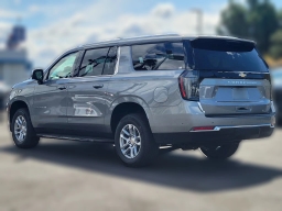 Chevrolet Suburban LT 2WD 4dr 2026