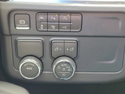 Chevrolet Suburban LT 2WD 4dr 2026