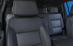 Chevrolet Suburban LT 2WD 4dr 2026