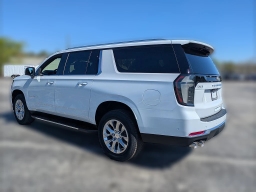 Chevrolet Suburban Premier 2WD 4dr 2026