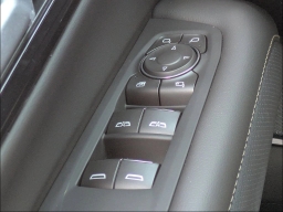 Chevrolet Suburban Premier 2WD 4dr 2026