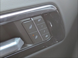 Chevrolet Suburban Premier 2WD 4dr 2026