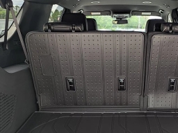 Chevrolet Suburban Premier 2WD 4dr 2026