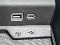 Chevrolet Suburban Premier 2WD 4dr 2026