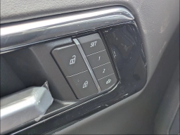 Chevrolet Suburban Premier 2WD 4dr 2026