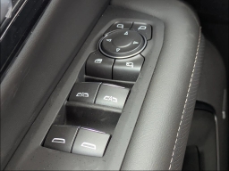 Chevrolet Suburban Premier 2WD 4dr 2026