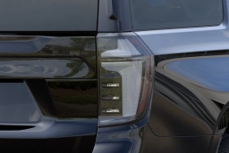 Chevrolet Suburban Premier 2WD 4dr 2026