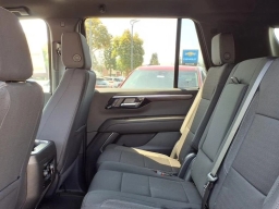 Chevrolet Tahoe LS 2WD 4dr 2026