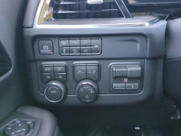 Chevrolet Suburban LS 4WD 4dr 2026