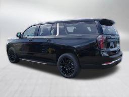 Chevrolet Suburban LS 4WD 4dr 2026