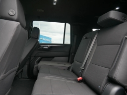 Chevrolet Suburban LS 4WD 4dr 2026
