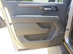 Chevrolet Suburban LT 4WD 4dr 2026