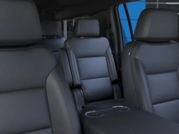 Chevrolet Suburban LT 4WD 4dr 2026