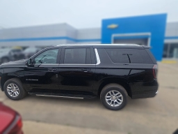 Chevrolet Suburban LT 4WD 4dr 2026